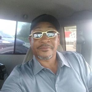 Meet your Posher, Kenneth